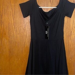 Sarin Mathews women’s off the shoulder short sleeve High cocktail Skater Dress.